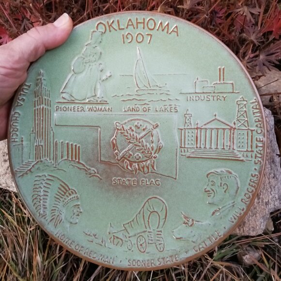 Frankoma Pottery Oklahoma State Plate - Picture 4 of 4
